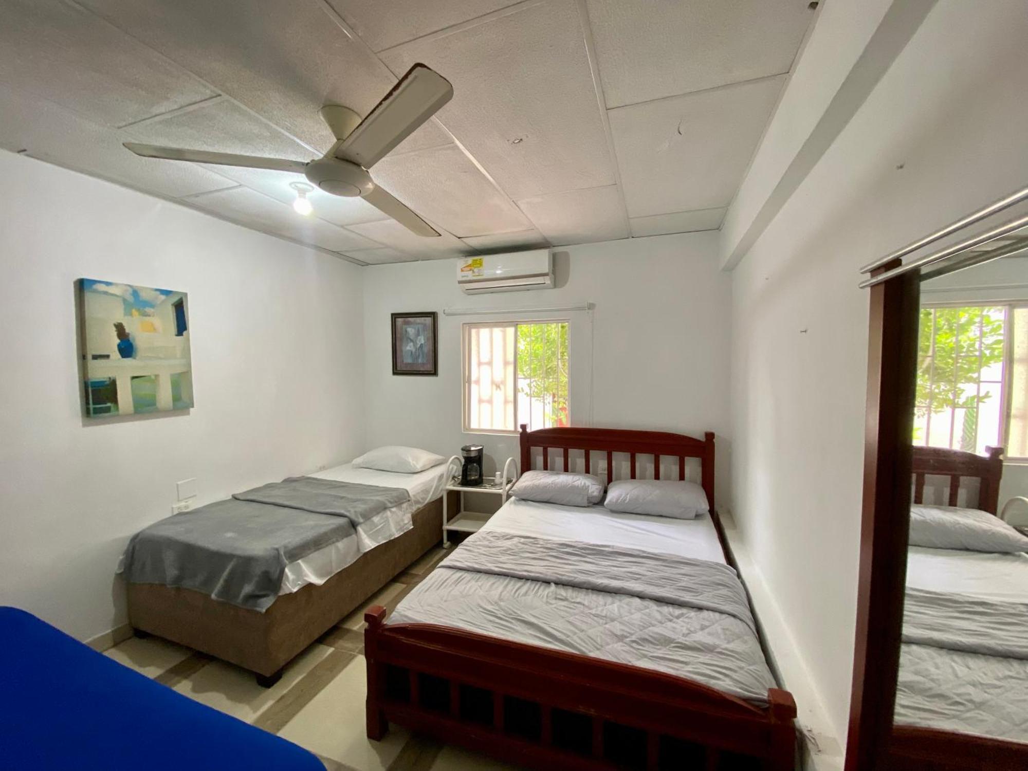 Habitación Multiple Cerca De Aeropuerto Cartagena